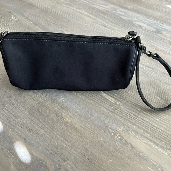 Authentic Vintage Tiny Coach Handbag/wristlet/makeup bag/pencil bag - Picture 8 of 8